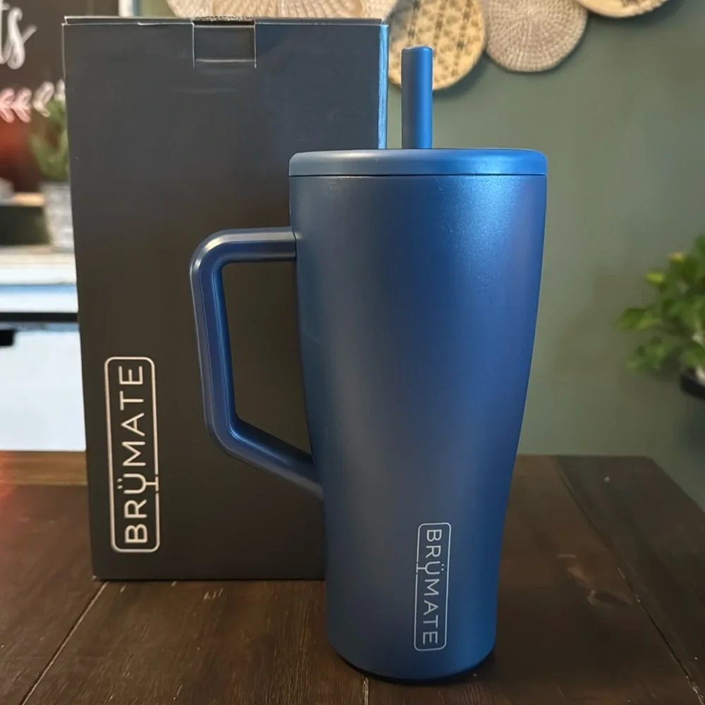 BRAND NEW LIMITED EDITION BruMate 30oz Era, MATTE, NAVY. New!!